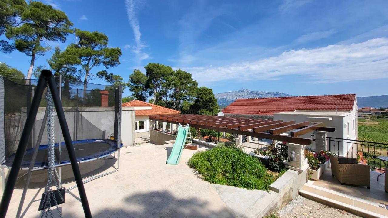 Villa Apartments Mate Cebalo ลุมบาร์ดา ภายนอก รูปภาพ